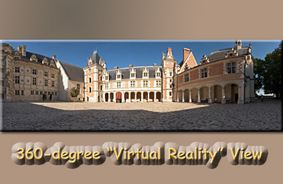 360-degree view in the Blois Chteau Royal courtyard (David's France Gallery)