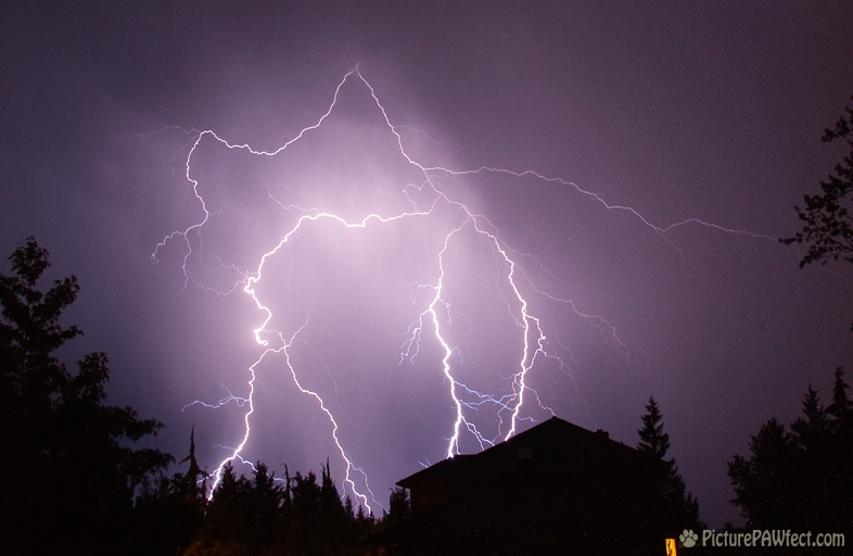 Then they hovered over our neighborhood for 90 minutes (Hovering Lightning Storm)